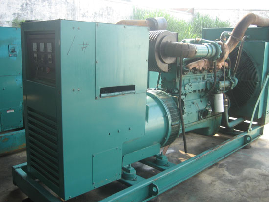 南江租赁发电机- 发电机碳刷磨损的原因是什么