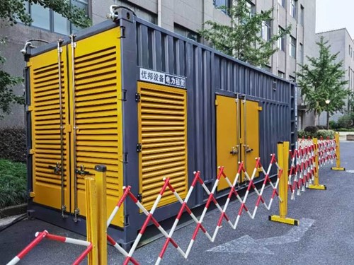 南江如何使用转速表检查发动机的转速？