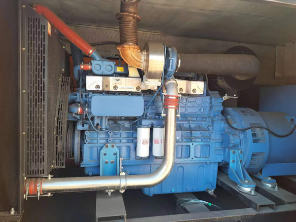 南江燃油消耗率与进气温度的具体关系是什么？