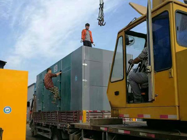 南江更换水冷式机油散热器密封件的操作流程是怎样的？